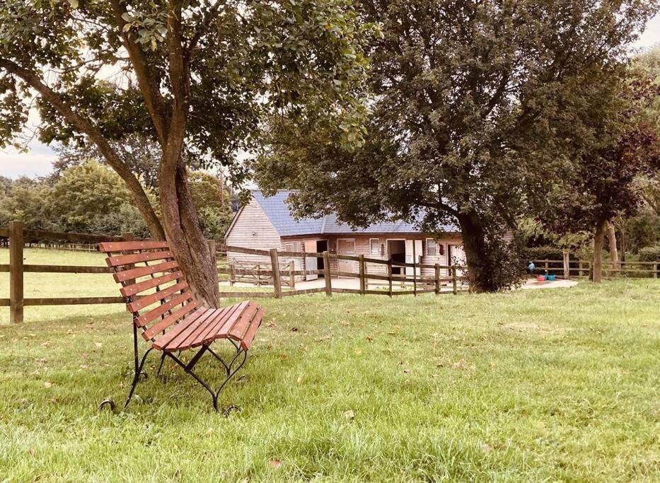 2 Beds & Living In Our Idyllic Country Cottage Бедфорд Экстерьер фото